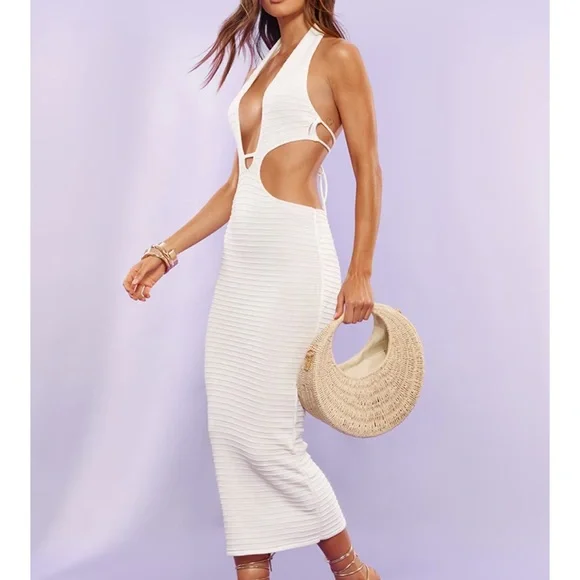 PrettyLittleThing White Cut-Out Maxi Dress - Picture 2 of 12